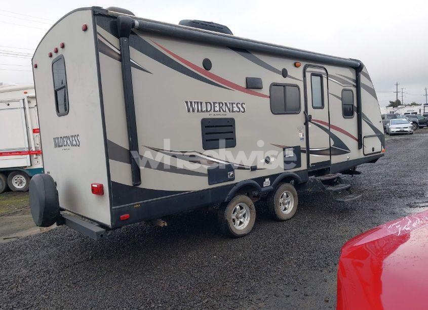 Photo 4 of 2015 Heartland Wilderness (VIN 5SFNB2620FE299342)