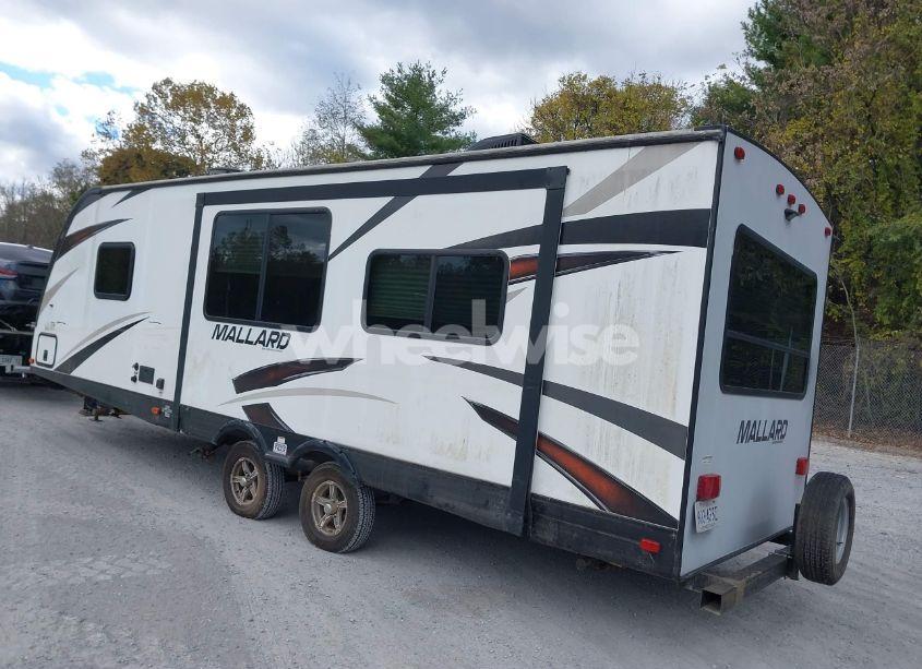 Photo 3 of 2019 Heartland Mallard M27 (VIN 5SFNB3021KE389687)