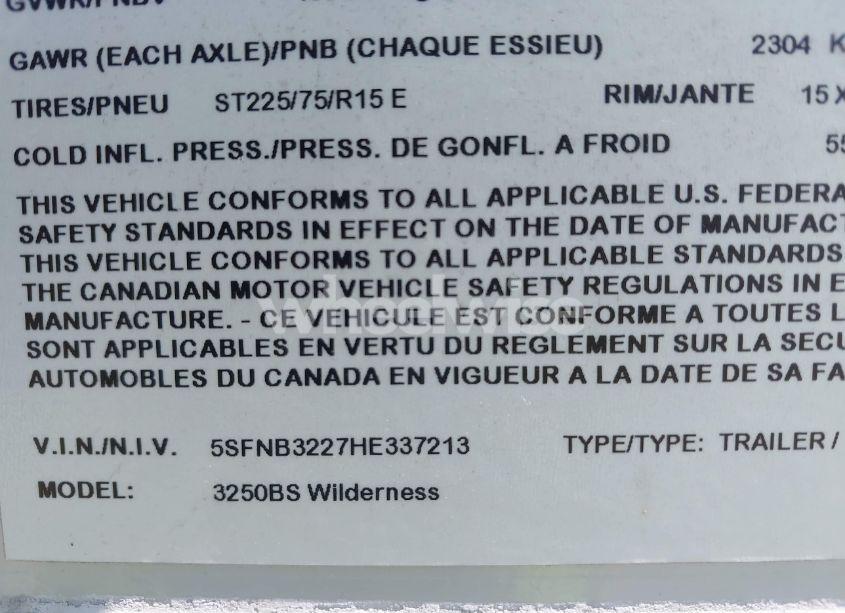 Photo 9 of 2017 Heartland Wilderness 3250BS (VIN 5SFNB3227HE337213)