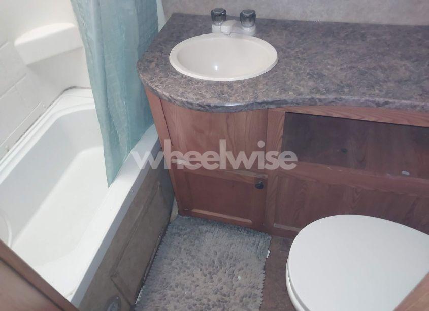 Photo 10 of 2011 Heartland North TRAIL 29BUDS (VIN 5SFNB3422BE225097)