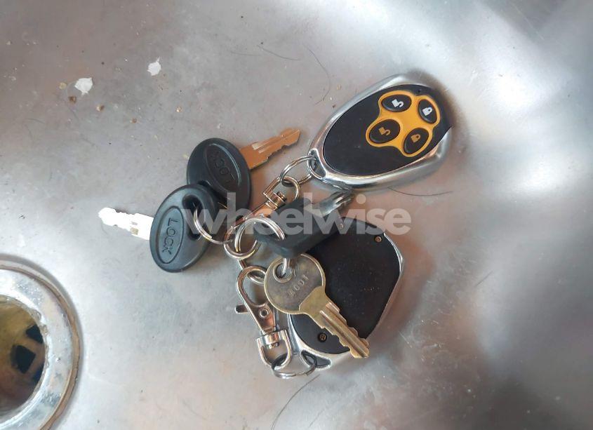 Photo 11 of 2011 Heartland North TRAIL 29BUDS (VIN 5SFNB3422BE225097)