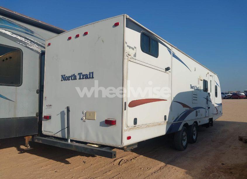 Photo 4 of 2011 Heartland North TRAIL 29BUDS (VIN 5SFNB3422BE225097)