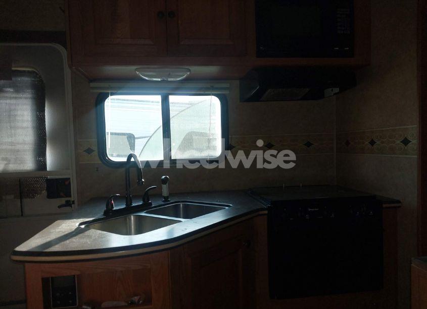 Photo 7 of 2011 Heartland North TRAIL 29BUDS (VIN 5SFNB3422BE225097)