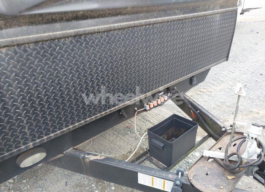 Photo 10 of 2018 Heartland Mallard 312 (VIN 5SFNB3623JE350718)