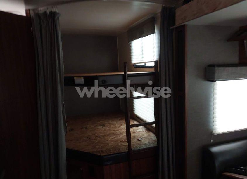 Photo 13 of 2018 Heartland Mallard 312 (VIN 5SFNB3623JE350718)