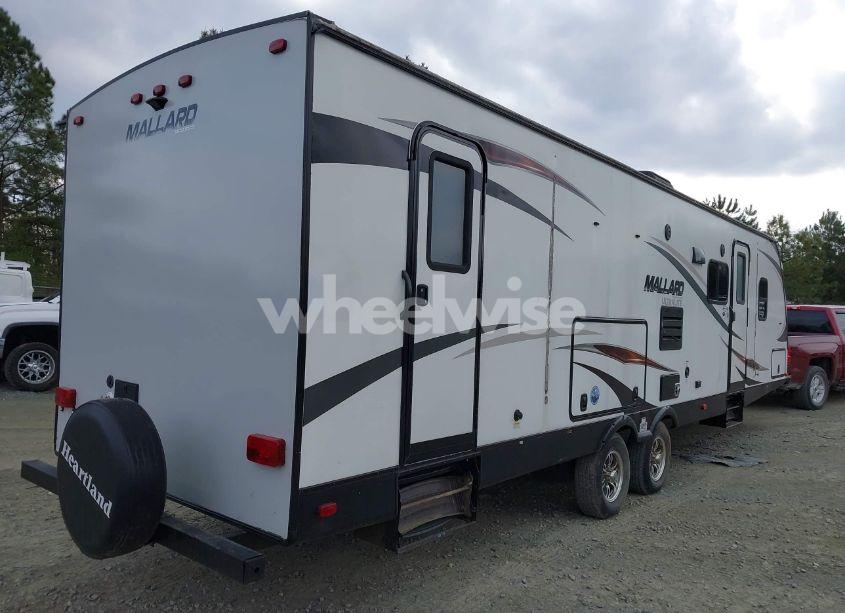 Photo 4 of 2018 Heartland Mallard 312 (VIN 5SFNB3623JE350718)