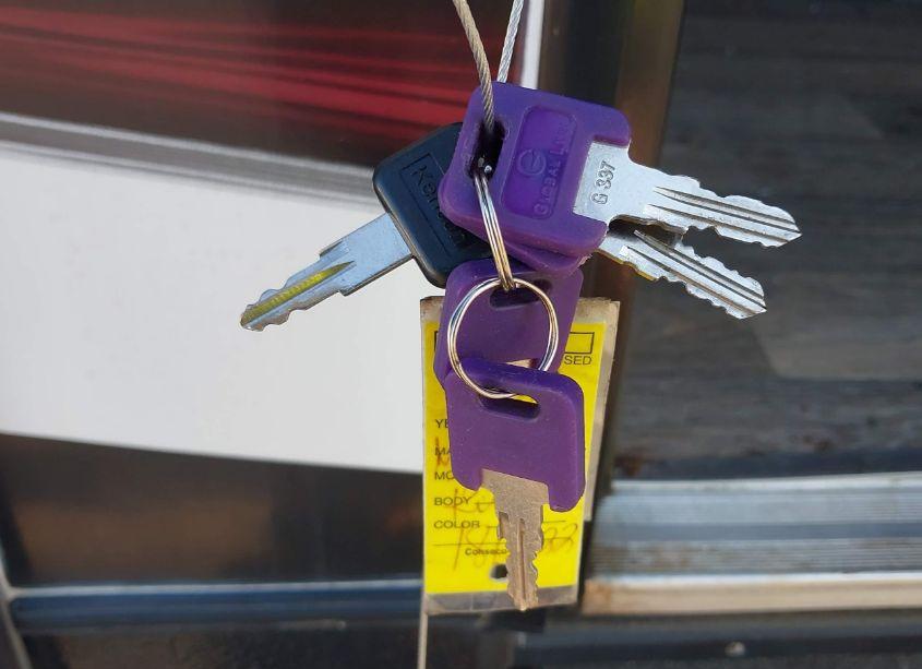 Photo 11 of 2017 Heartland 33bkss NORTH TRAIL (VIN 5SFNB3628HE324366)