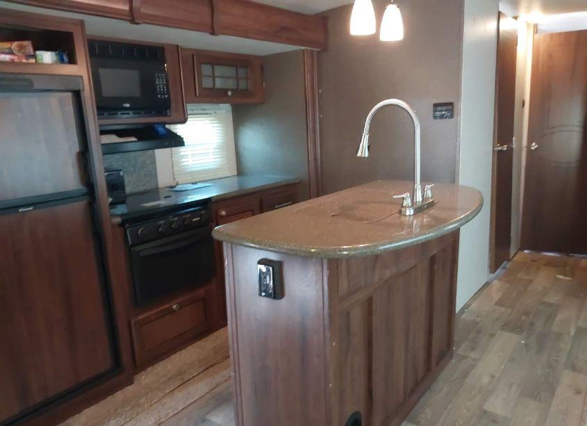 Photo 16 of 2017 Heartland 33bkss NORTH TRAIL (VIN 5SFNB3628HE324366)