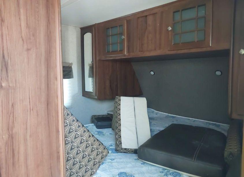 Photo 18 of 2017 Heartland 33bkss NORTH TRAIL (VIN 5SFNB3628HE324366)