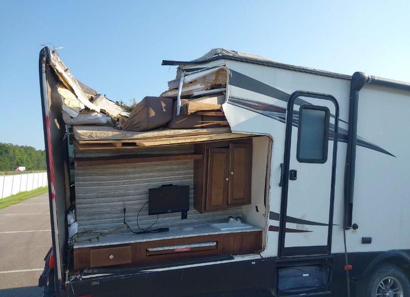 Photo 6 of 2017 Heartland 33bkss NORTH TRAIL (VIN 5SFNB3628HE324366)