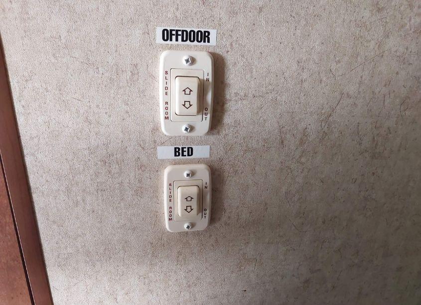 Photo 14 of 2013 Heartland Prowler 29P RKS (VIN 5SFPB3423DE254328)