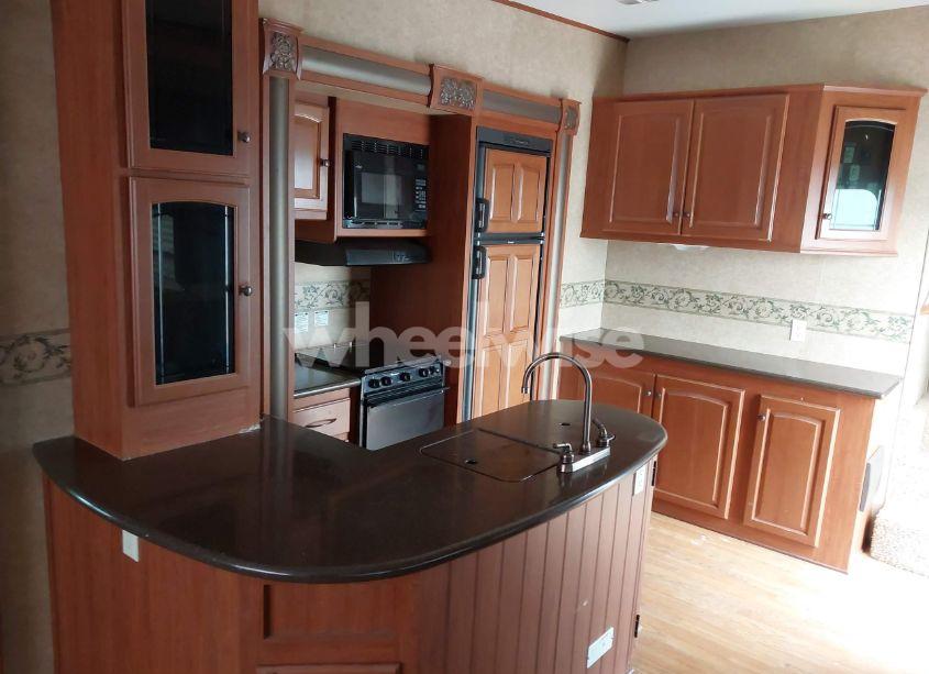 Photo 7 of 2011 Heartland 34qsrl (VIN 5SFRG3728BE220520)