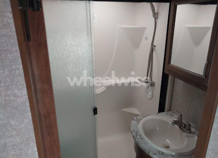 Photo 13 of 2018 Heartland. Sundance (VIN 5SFSG4227JE347904)