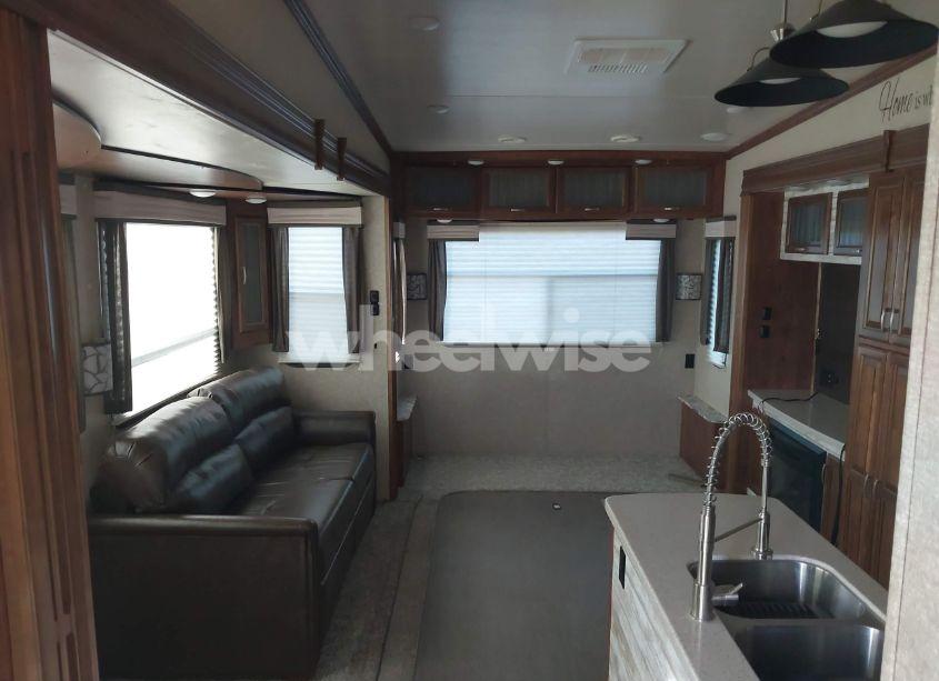 Photo 5 of 2018 Heartland. Sundance (VIN 5SFSG4227JE347904)