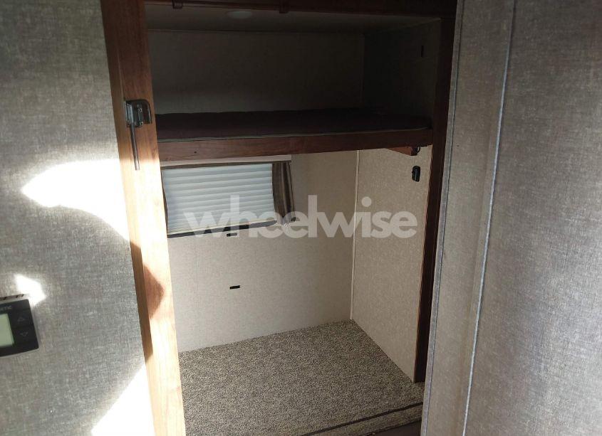 Photo 7 of 2018 Heartland. Sundance (VIN 5SFSG4227JE347904)