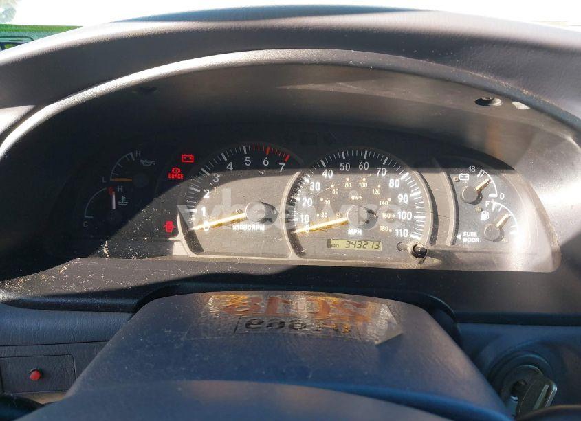 Photo 7 of 2002 Toyota Tundra SR5 (VIN 5TBBN44152S228119)