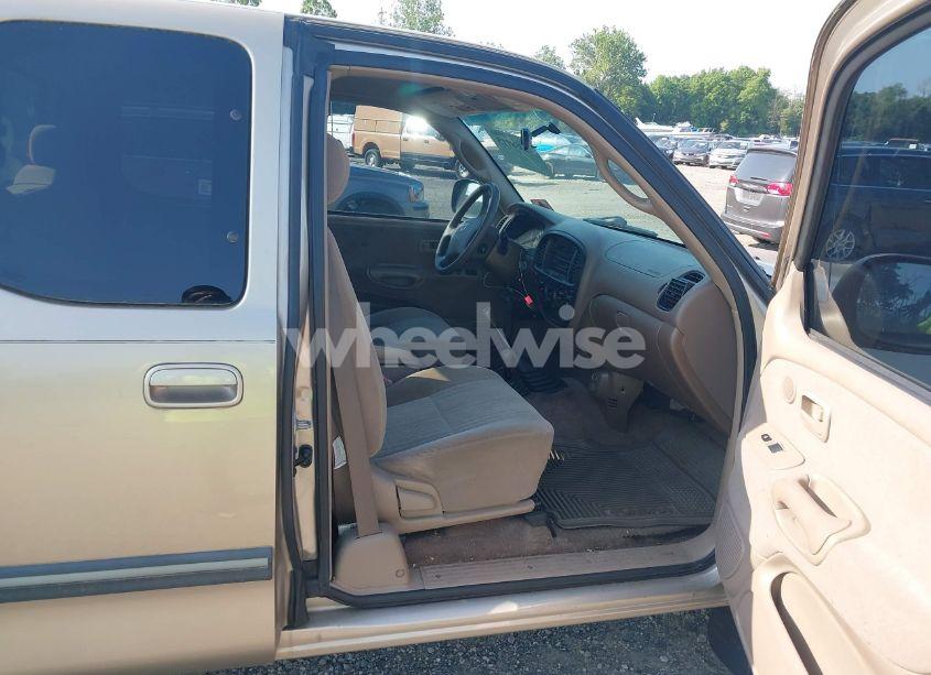 Photo 5 of 2004 Toyota Tundra SR5 (VIN 5TBBN44194S435972)