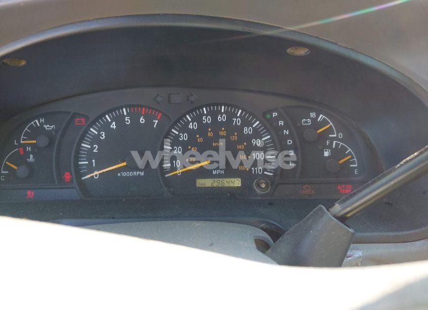 Photo 7 of 2001 Toyota Tundra SR5 V8 (VIN 5TBBT44101S154807)