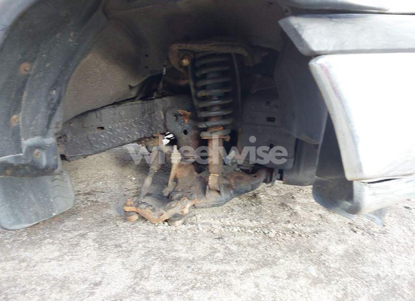 Photo 13 of 2002 Toyota Tundra SR5 V8 (VIN 5TBBT44102S262670)