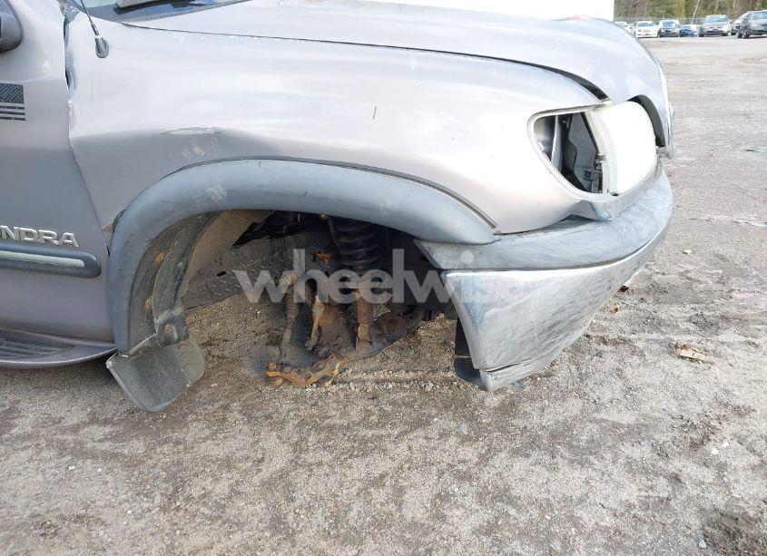 Photo 6 of 2002 Toyota Tundra SR5 V8 (VIN 5TBBT44102S262670)