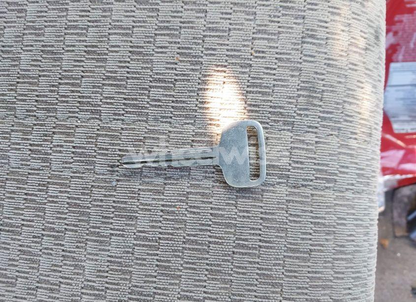 Photo 11 of 2003 Toyota Tundra SR5 V8 (VIN 5TBBT44103S336042)