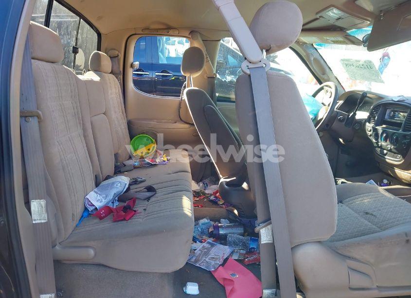 Photo 8 of 2003 Toyota Tundra SR5 V8 (VIN 5TBBT44103S336042)