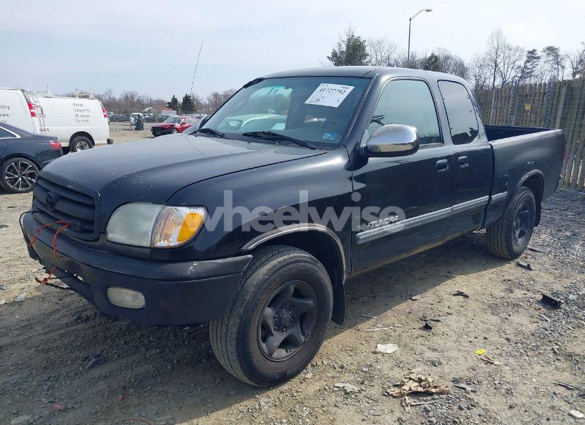 Photo 2 of 2000 Toyota Tundra SR5 V8 (VIN 5TBBT4410YS094778)