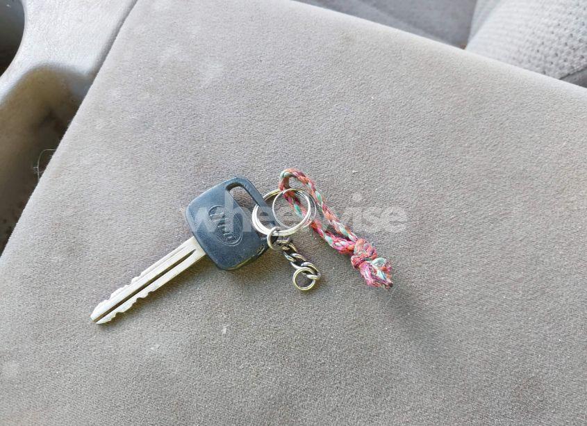 Photo 11 of 2001 Toyota Tundra SR5 V8 (VIN 5TBBT44111S185497)