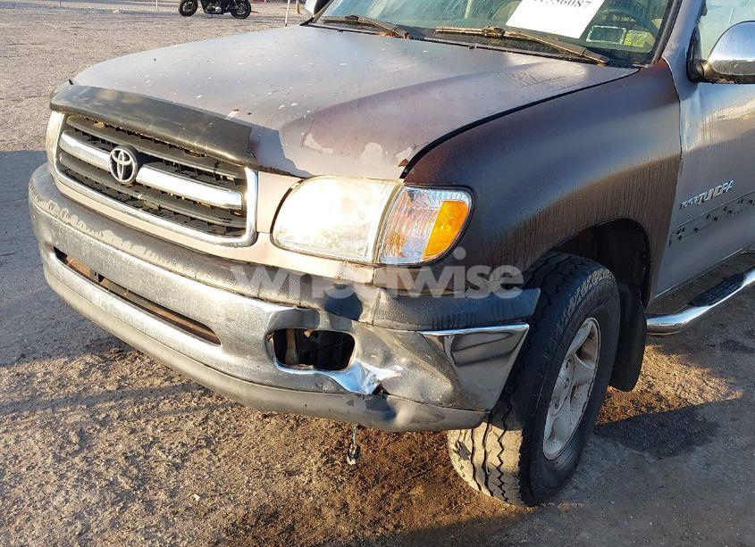 Photo 6 of 2001 Toyota Tundra SR5 V8 (VIN 5TBBT44111S185497)