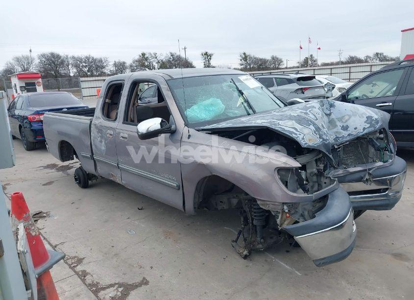 2002 Toyota Tundra SR5 V8 (VIN 5TBBT44112S294236) main photo