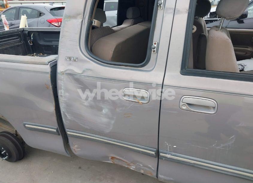 Photo 12 of 2002 Toyota Tundra SR5 V8 (VIN 5TBBT44112S294236)