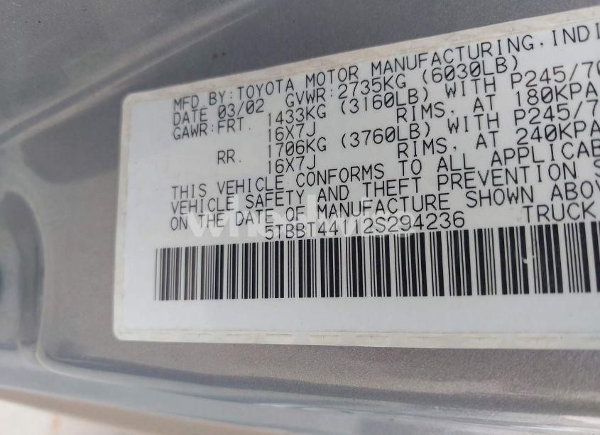 Photo 9 of 2002 Toyota Tundra SR5 V8 (VIN 5TBBT44112S294236)