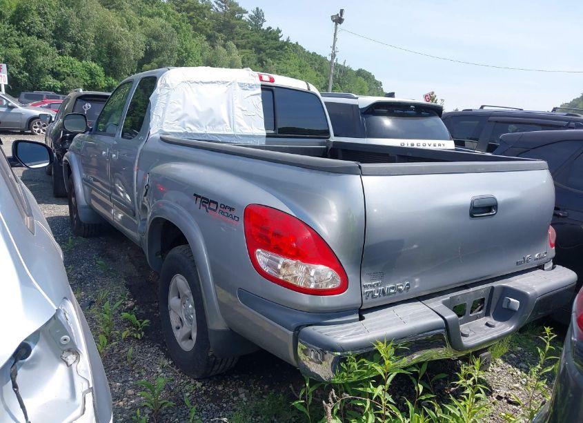 Photo 3 of 2003 Toyota Tundra SR5 V8 (VIN 5TBBT44113S384097)
