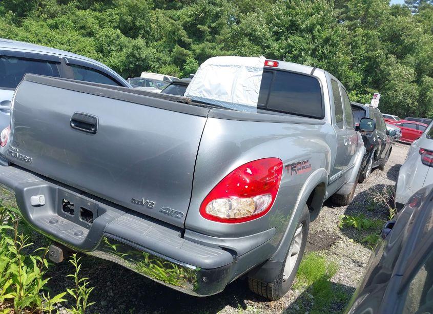 Photo 4 of 2003 Toyota Tundra SR5 V8 (VIN 5TBBT44113S384097)
