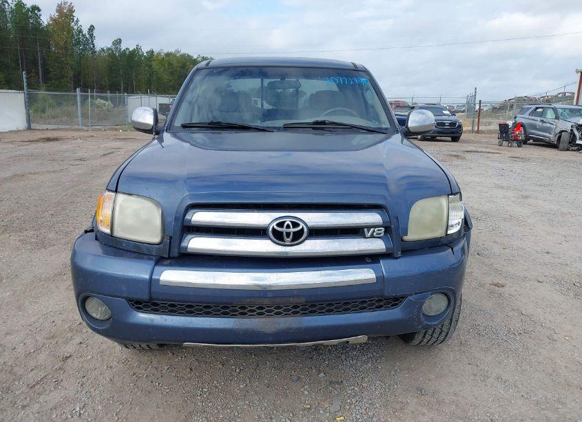 Photo 12 of 2004 Toyota Tundra SR5 V8 (VIN 5TBBT44114S442582)
