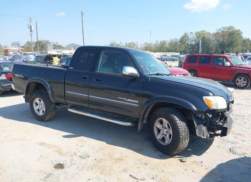 2005 Toyota Tundra SR5 V8 (VIN 5TBBT44115S459321) main photo