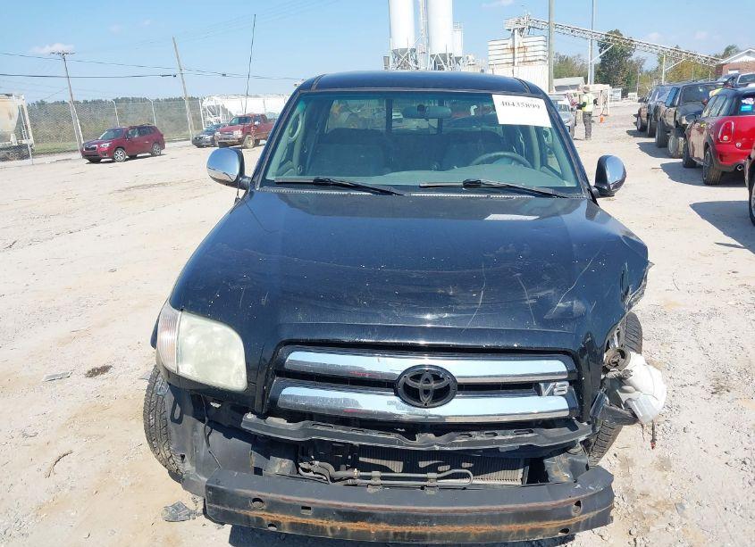 Photo 12 of 2005 Toyota Tundra SR5 V8 (VIN 5TBBT44115S459321)