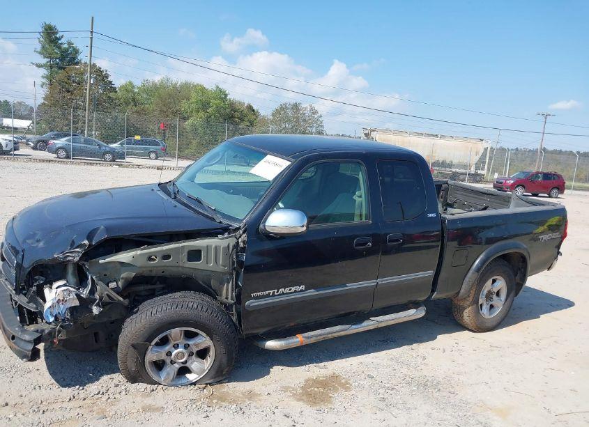 Photo 14 of 2005 Toyota Tundra SR5 V8 (VIN 5TBBT44115S459321)