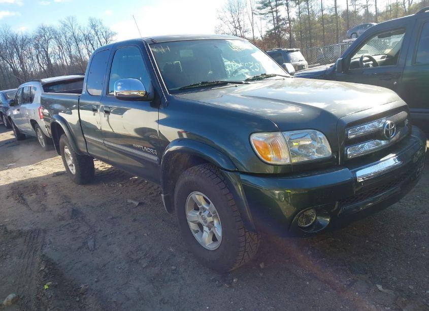 2005 Toyota Tundra SR5 V8 (VIN 5TBBT44115S472134) main photo