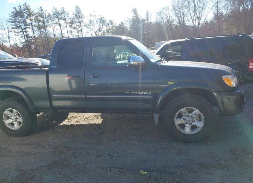 Photo 13 of 2005 Toyota Tundra SR5 V8 (VIN 5TBBT44115S472134)