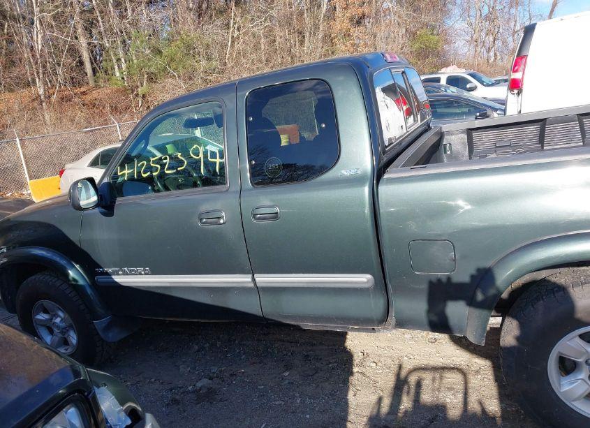Photo 14 of 2005 Toyota Tundra SR5 V8 (VIN 5TBBT44115S472134)
