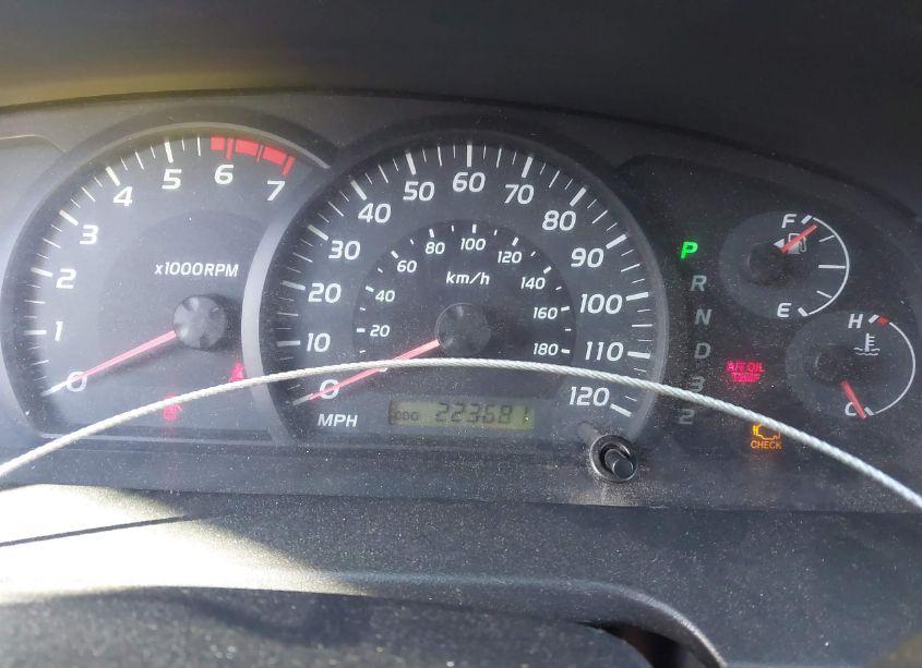 Photo 7 of 2005 Toyota Tundra SR5 V8 (VIN 5TBBT44115S472134)