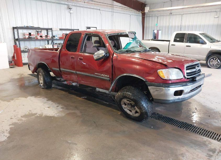 2000 Toyota Tundra SR5 V8 (VIN 5TBBT4411YS036260) main photo