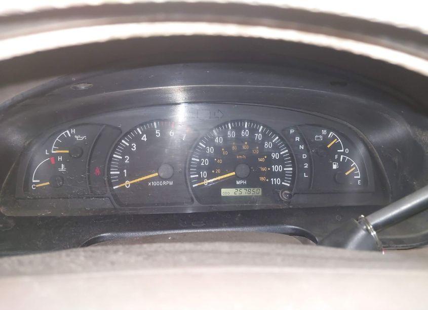 Photo 7 of 2000 Toyota Tundra SR5 V8 (VIN 5TBBT4411YS036260)