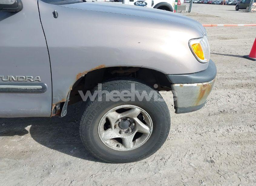 Photo 15 of 2001 Toyota Tundra SR5 V8 (VIN 5TBBT44121S156140)