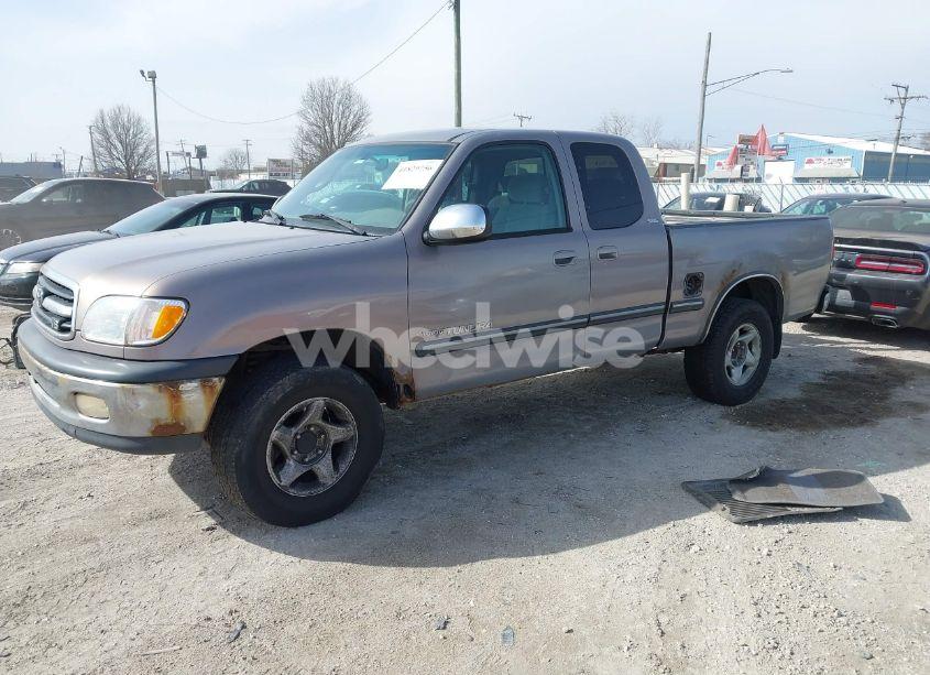 Photo 2 of 2001 Toyota Tundra SR5 V8 (VIN 5TBBT44121S156140)