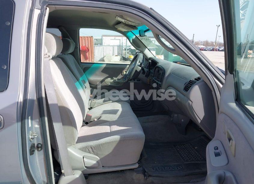 Photo 5 of 2001 Toyota Tundra SR5 V8 (VIN 5TBBT44121S156140)