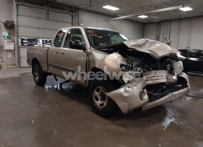 2003 Toyota Tundra SR5 V8 (VIN 5TBBT44123S349309) main photo