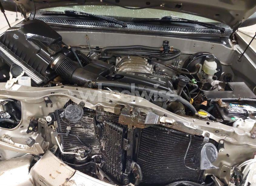 Photo 10 of 2003 Toyota Tundra SR5 V8 (VIN 5TBBT44123S349309)