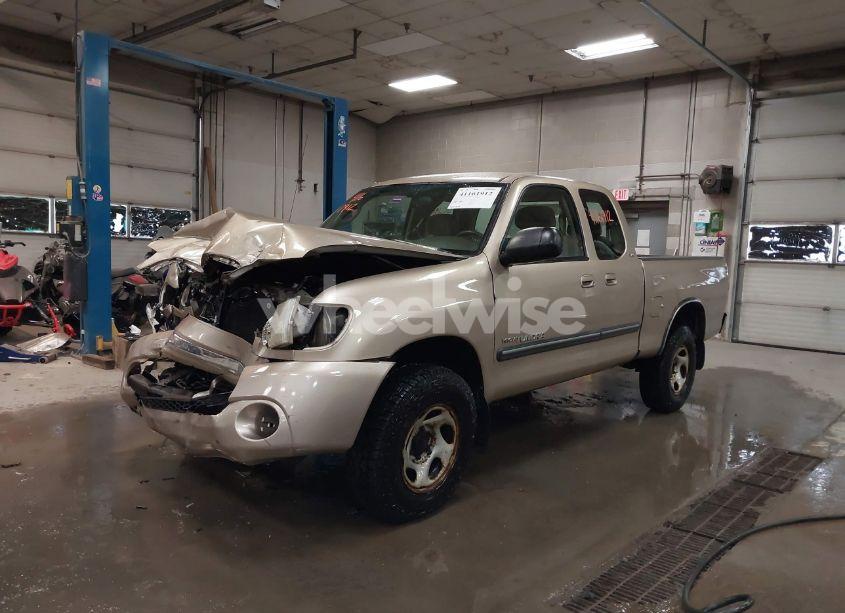 Photo 2 of 2003 Toyota Tundra SR5 V8 (VIN 5TBBT44123S349309)
